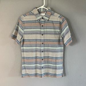 Goodfellow men’s size small button down